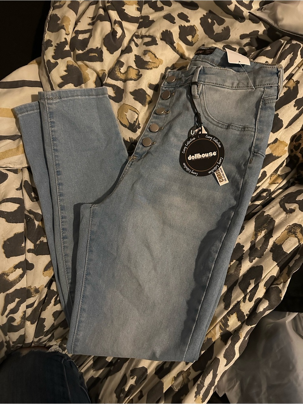 Dollhouse Light Wash High-Rise Button-Fly Jeans SIZE 13